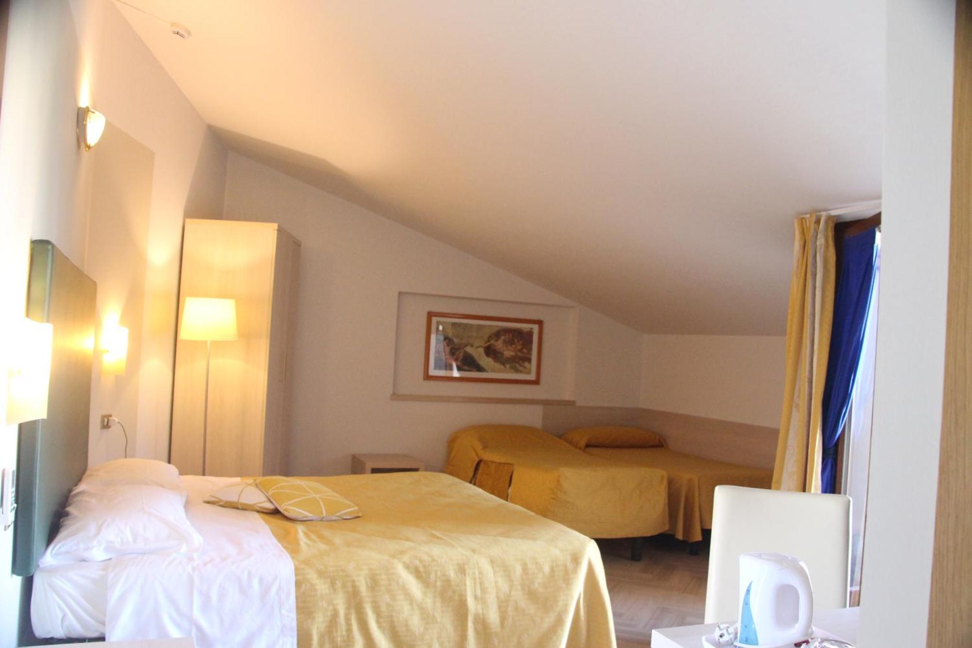 Albergo Sole San Zeno di Montagna Bagian luar foto